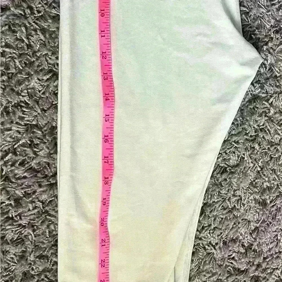 Peloton Mint Green Leggings Size Large - Picture 6 of 8
